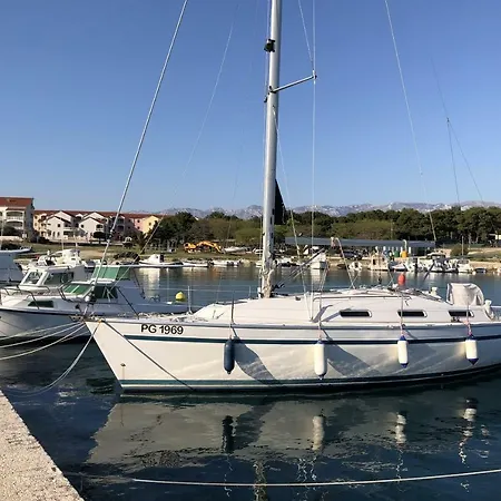 Sky-apartment Apartman *