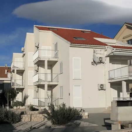 Sky-apartment * Povljana