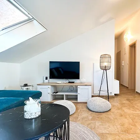 Sky-apartment * Povljana