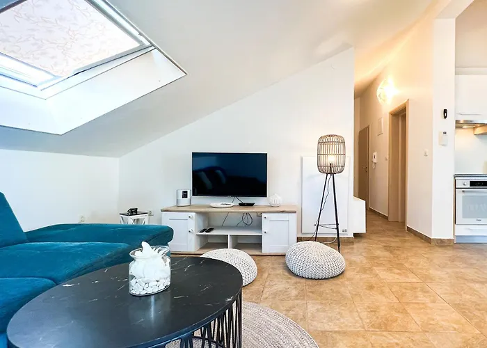 Sky-apartment * פובליאנה