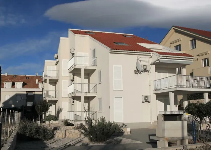 Sky-apartment * פובליאנה